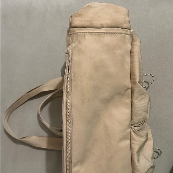 BEIS Workout Bag - Picture 3 of 5